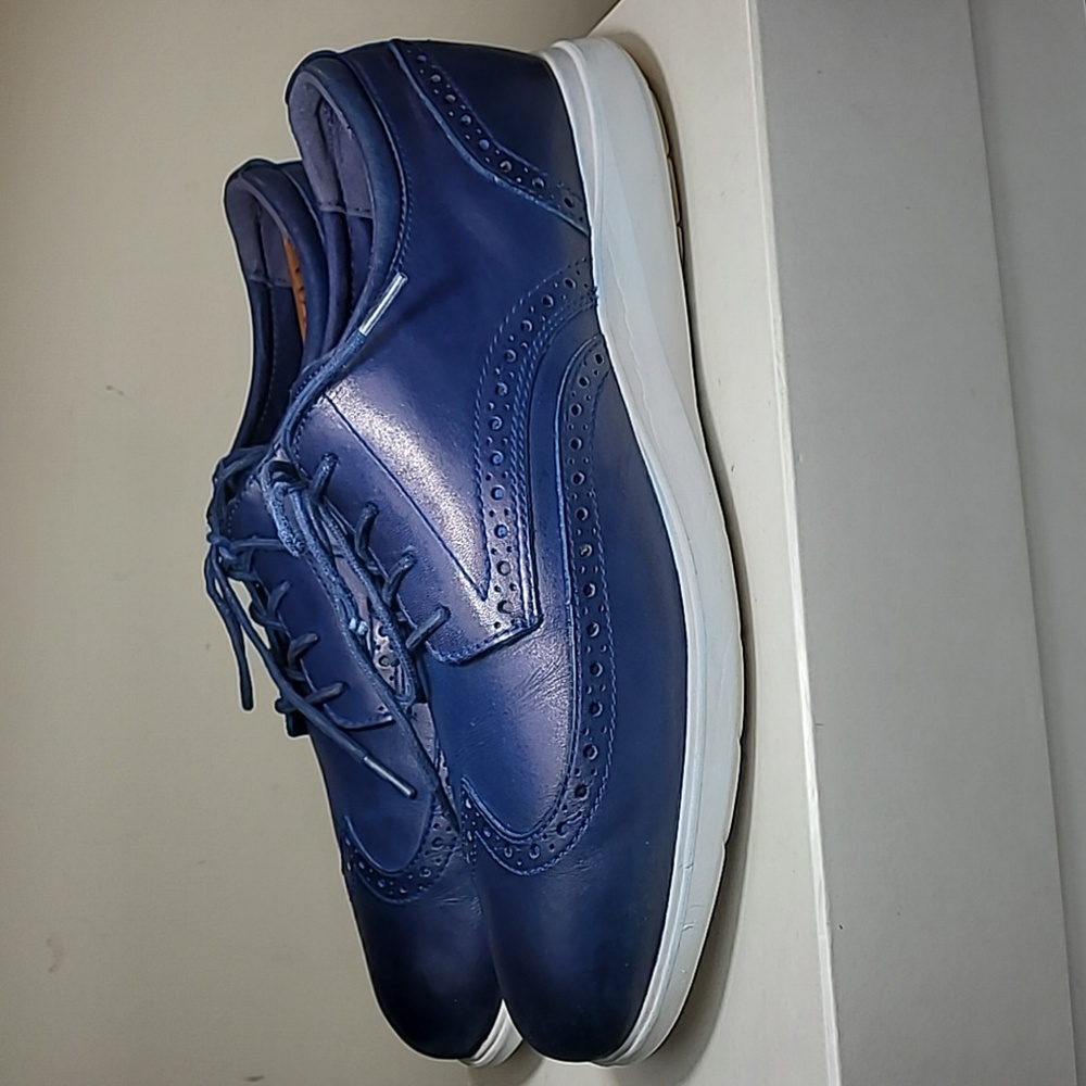 Cole Haan Grand Os navy blue wingtip ox trainer size 10.5M